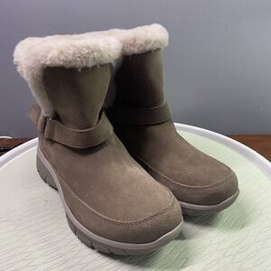 Skechers‎ Air Cooling memory foam Slip-ins  Boots Women's Beige Sand Sz.8.5 EUC